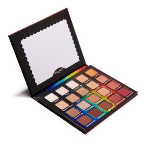 Violet Voss • Holy Grail Eye Shadow Palette